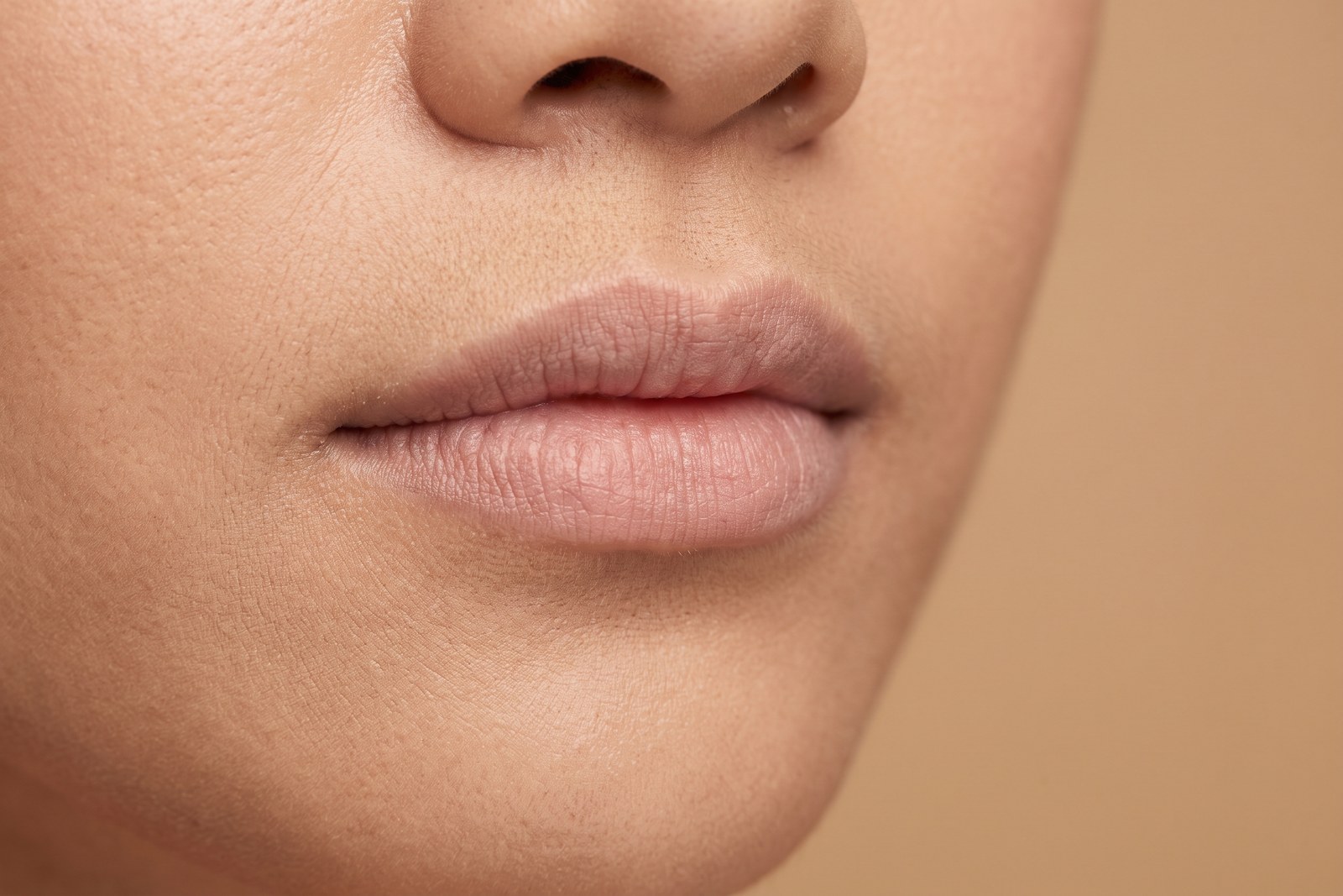 Lips before using EMBRA